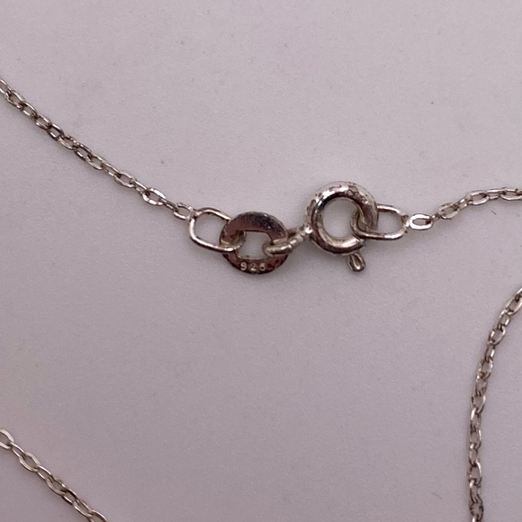 Sterling chain butterfly pendant - Picture 4 of 4